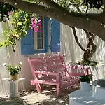 Villaloz Villa